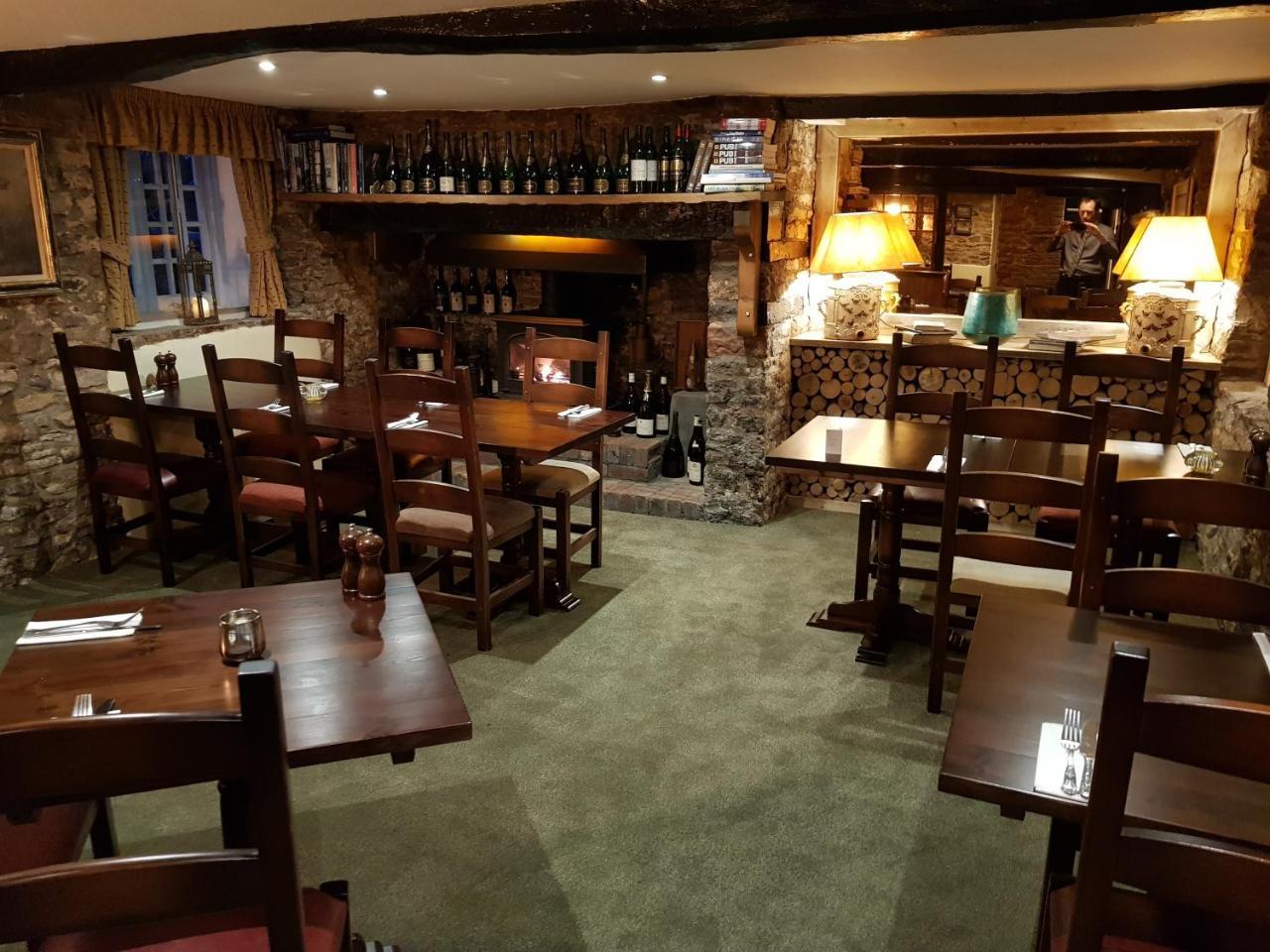 מלון Pensford The Carpenters Arms מראה חיצוני תמונה